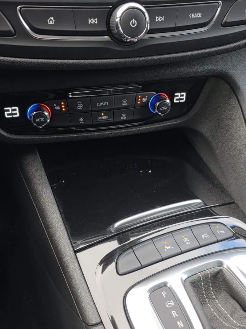 Opel Insignia OPC Exclusive, снимка 11 - Автомобили и джипове - 52713113