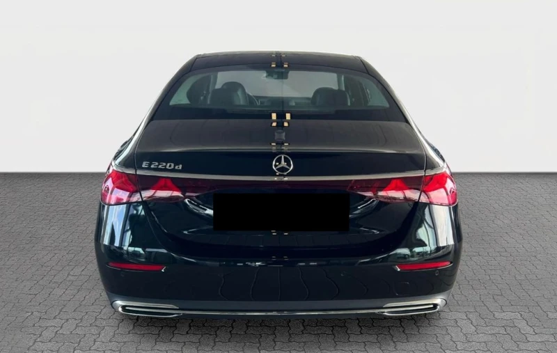 Mercedes-Benz E 220 d, снимка 6 - Автомобили и джипове - 52722698