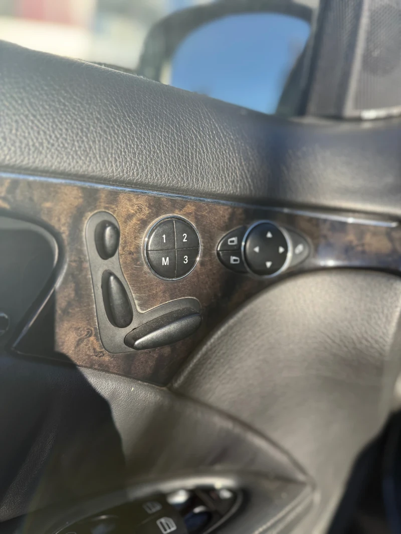 Mercedes-Benz E 500 LPG, снимка 10 - Автомобили и джипове - 53003830