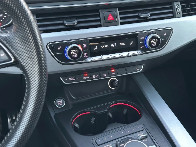Audi A4 3.0TDI* 3xS LINE* B&O* MATRIX* KEYLESS* FULL, снимка 14 - Автомобили и джипове - 53095041
