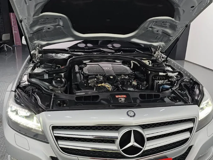 Mercedes-Benz CLS 350  - изображение 6