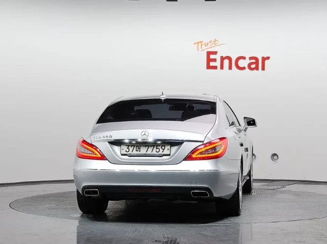 Mercedes-Benz CLS 350  - изображение 4