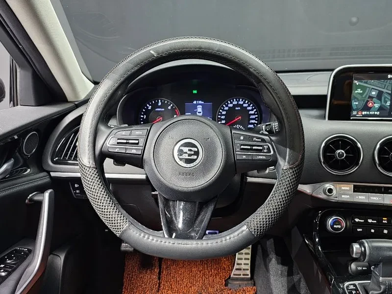 Kia Stinger 2.2 Diesel 2Wd Prime, снимка 12 - Автомобили и джипове - 55016092