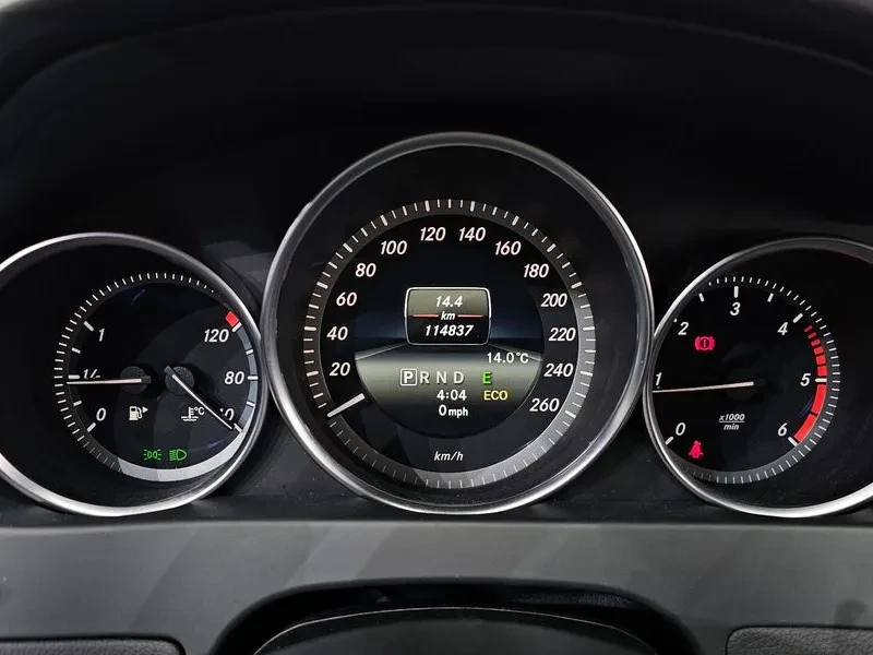 Mercedes-Benz C 220 CDI Avantgarde - САМО 30% АВАНС!, снимка 16 - Автомобили и джипове - 55986497