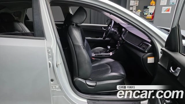 Kia K5, снимка 11 - Автомобили и джипове - 56082176