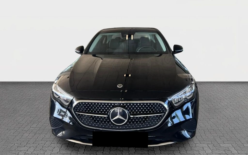 Mercedes-Benz E 220 d, снимка 1