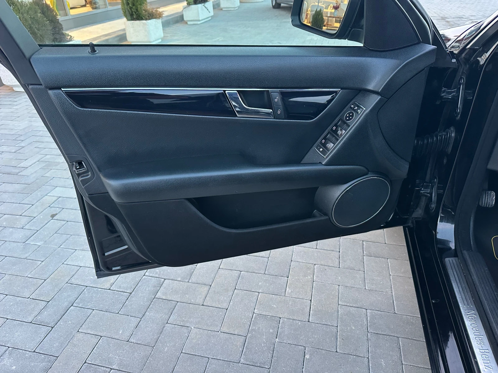 Mercedes-Benz C 200 2.2   646    | Mobile.bg   13