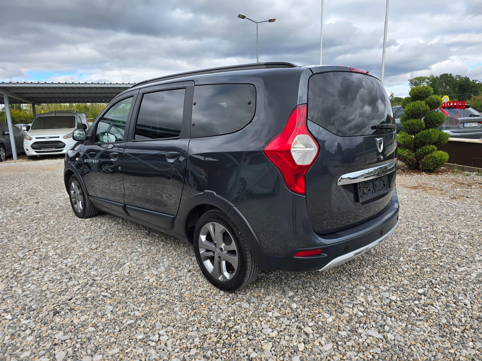 Dacia Lodgy 1, 5 DCI 110кс.STEPWAY !! НАВИГАЦИЯ !! 7 МЕСТА !! - изображение 3