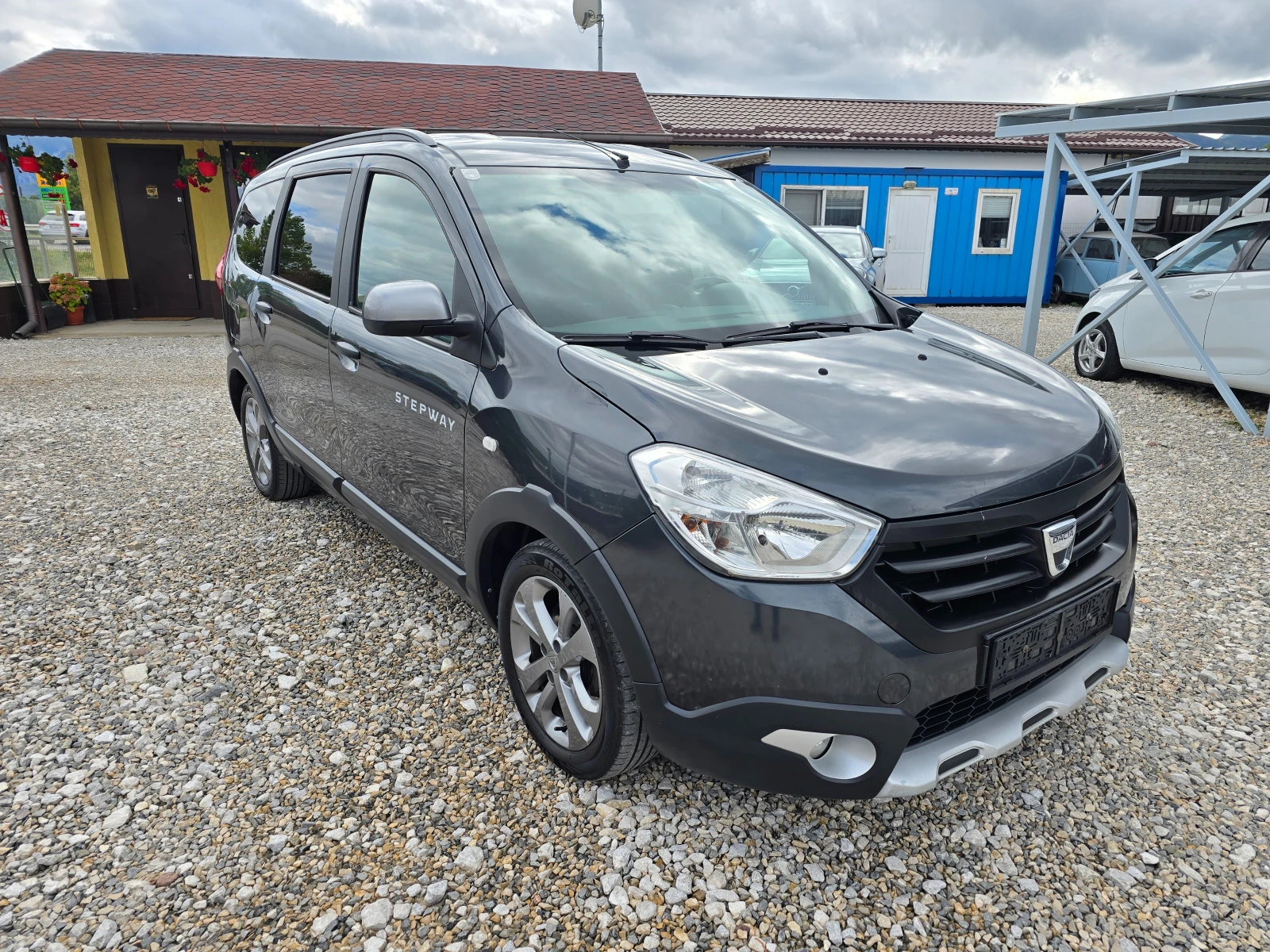 Dacia Lodgy 1, 5 DCI 110кс.STEPWAY !! НАВИГАЦИЯ !! 7 МЕСТА !! - изображение 7