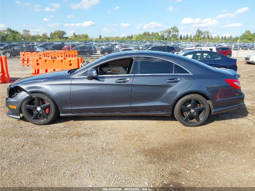 Mercedes-Benz CLS 550 4MATIC| H&K SOUND| HEATED SEATS|  - изображение 4