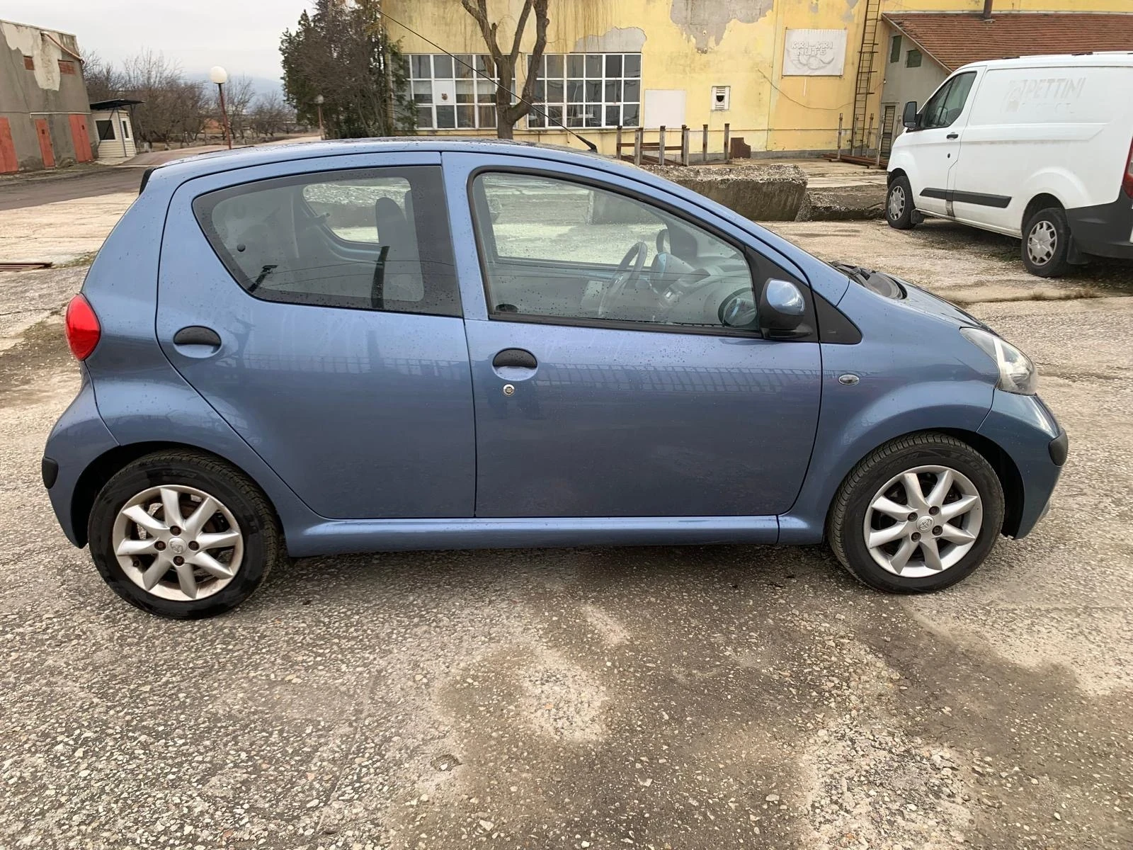 Toyota Aygo 1.4 Diesel 40kW Климатик - изображение 4