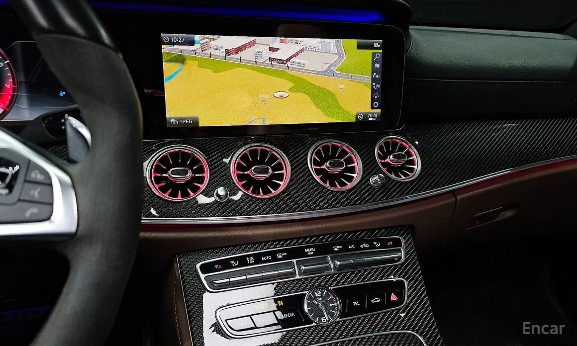 Mercedes-Benz E 63 AMG BURMESTER / 360 КАМЕРИ / PANO / ОБДУХВАНЕ/ HAED UP, снимка 11 - Автомобили и джипове - 54169647