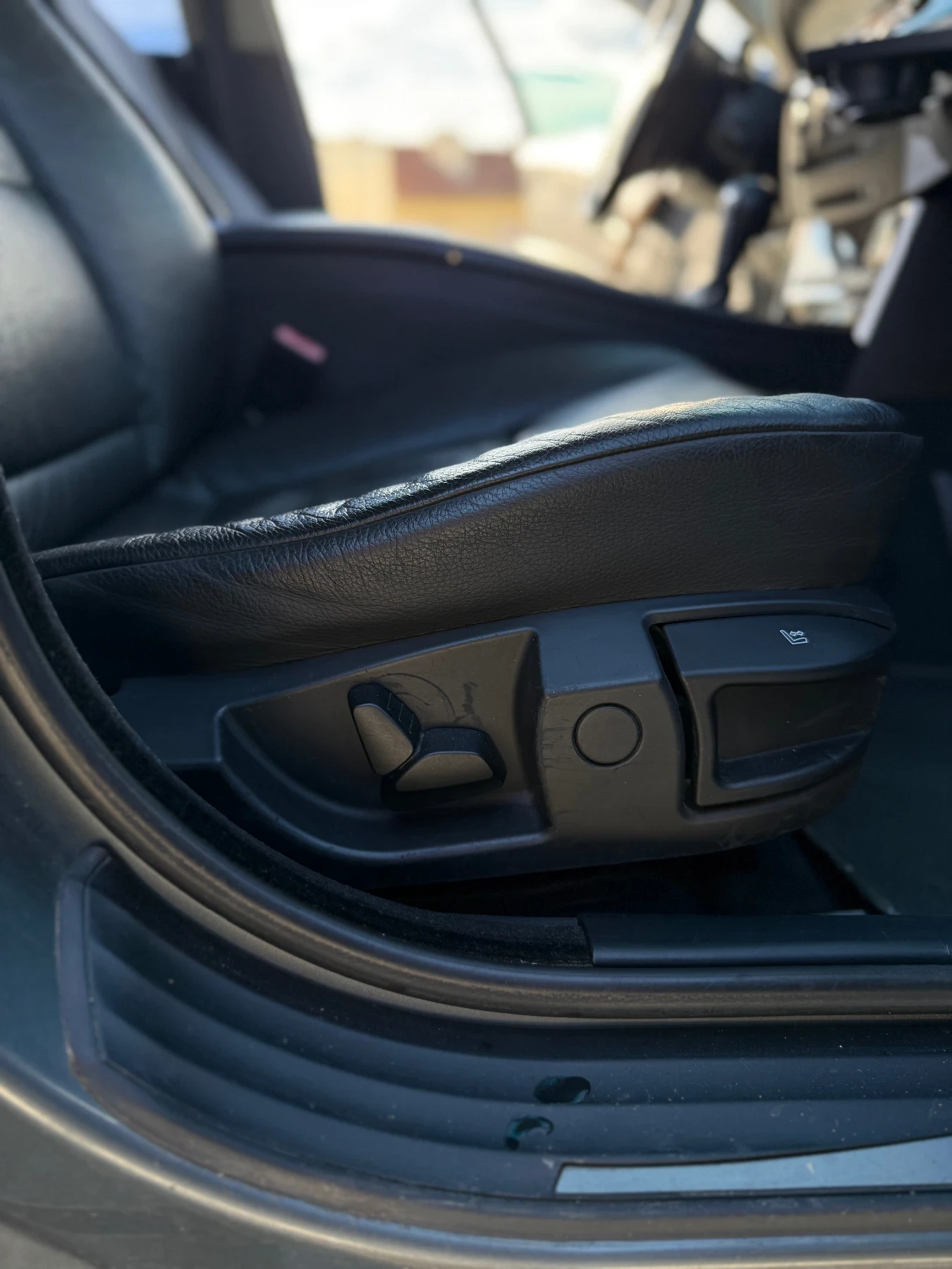 BMW 530 XD* TOP HI-FI* NAVI, снимка 10 - Автомобили и джипове - 54177861