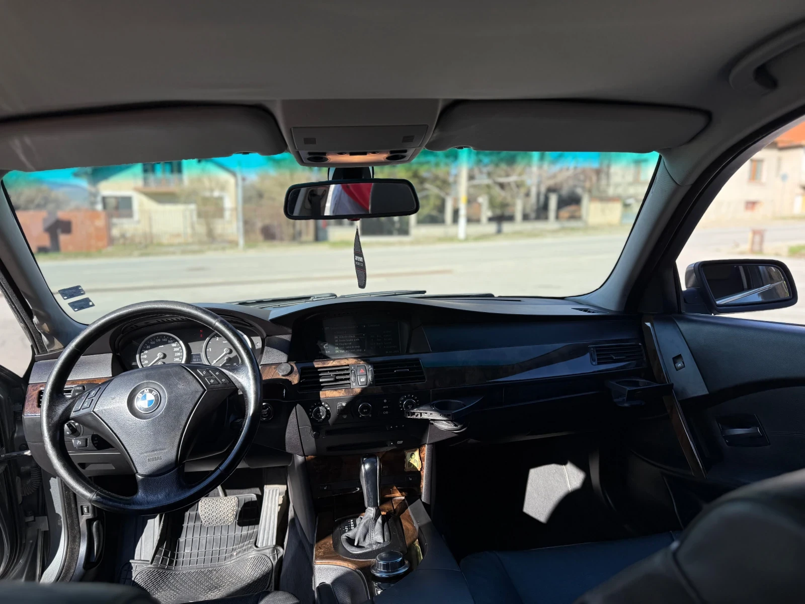 BMW 530 XD* TOP HI-FI* NAVI, снимка 7 - Автомобили и джипове - 54177861