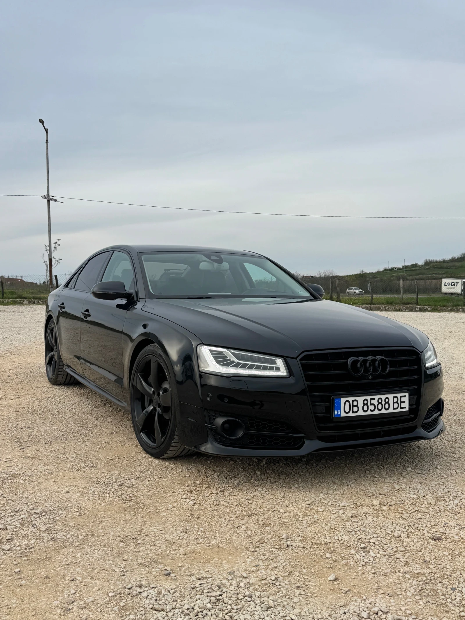 Audi S8