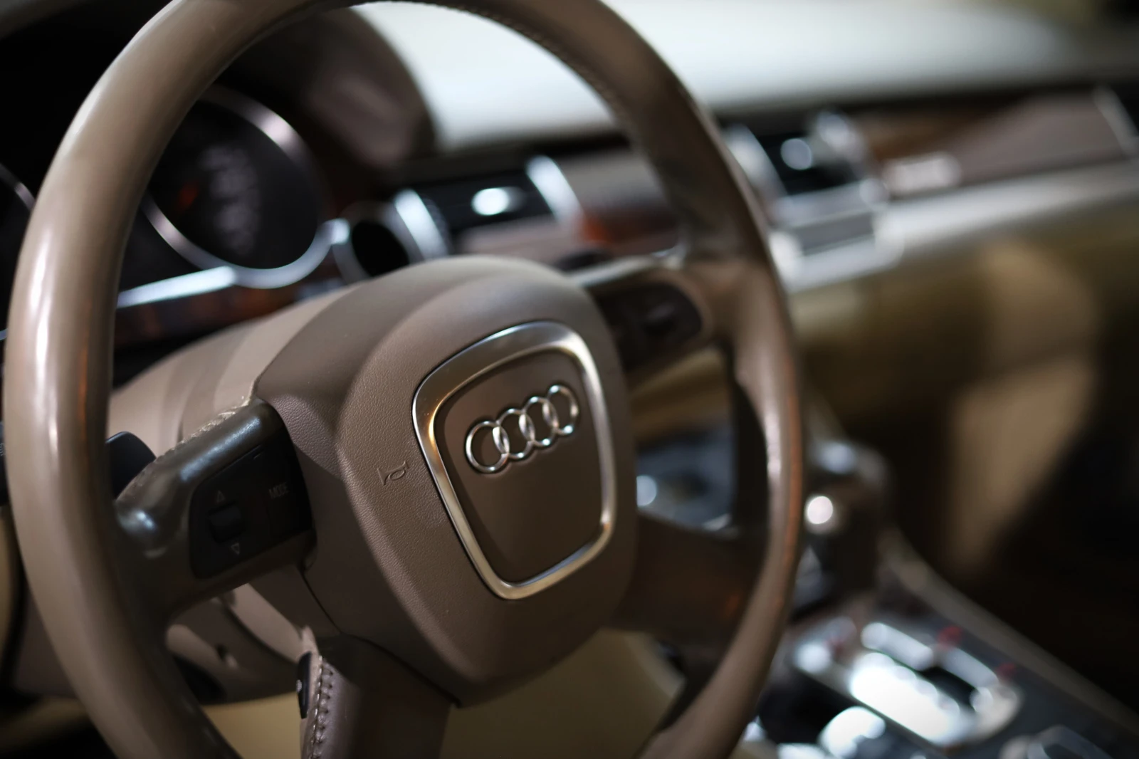 Audi A8 ГАЗ/БЕНЗИН W12 long, снимка 12 - Автомобили и джипове - 54270504