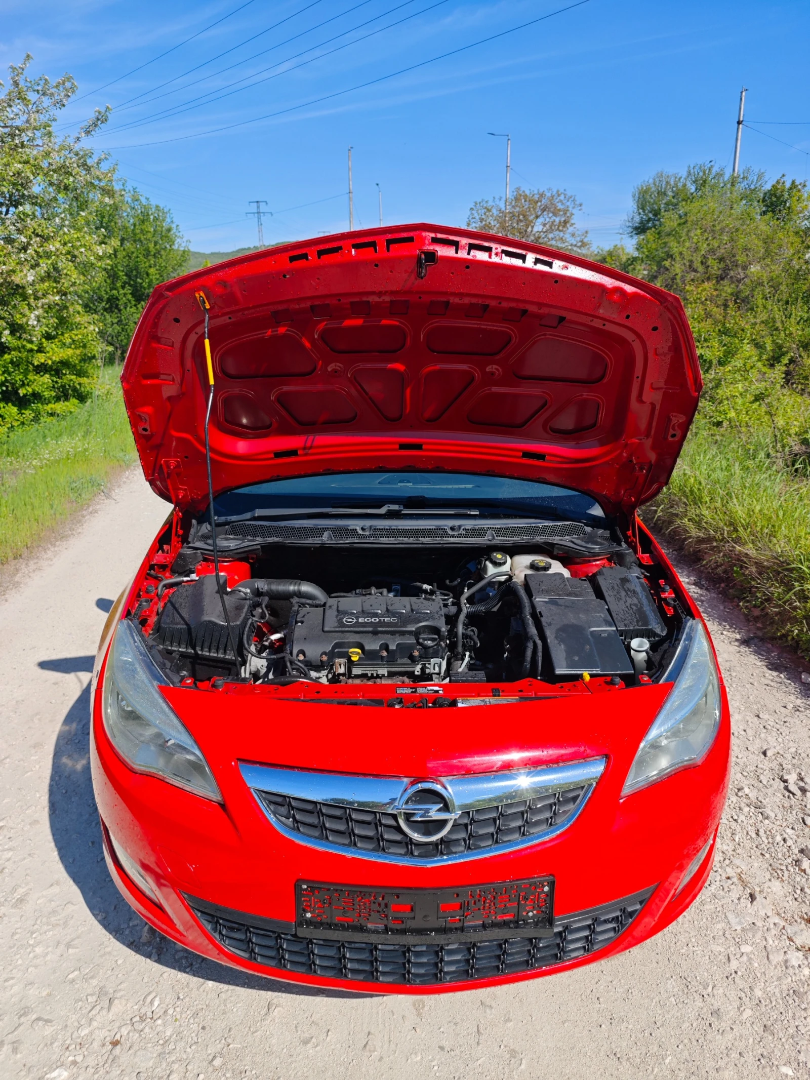 Opel Astra 1.4I НОВ ВНОС, снимка 12 - Автомобили и джипове - 54368839