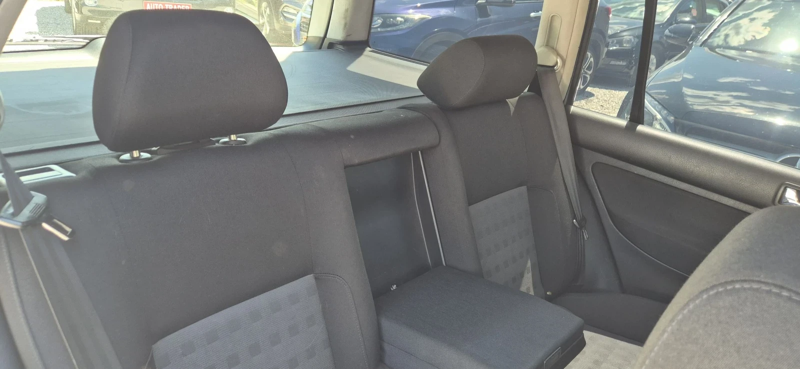 VW Bora 1.9TDI-101ксКЛИМА, снимка 11 - Автомобили и джипове - 54425660