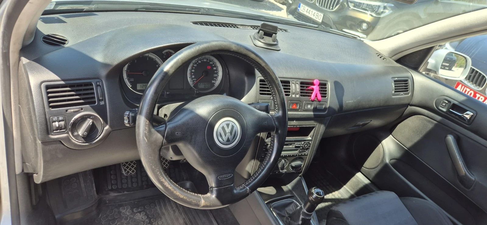 VW Bora 1.9TDI-101ксКЛИМА, снимка 13 - Автомобили и джипове - 54425660