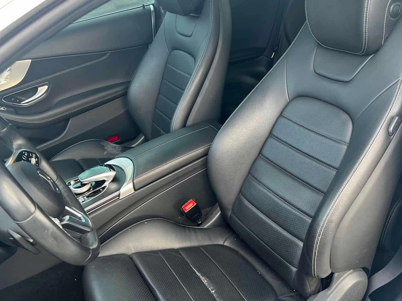 Mercedes-Benz C 300 4МАТIC* DISTRONIC* АВТОКРЕДИТ* , снимка 11 - Автомобили и джипове - 54542818
