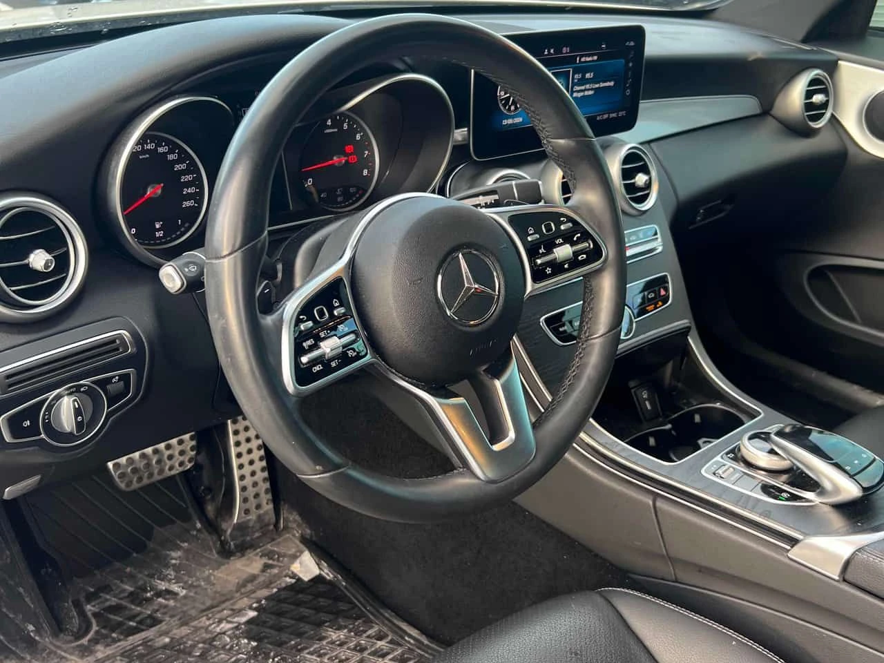 Mercedes-Benz C 300 4МАТIC* DISTRONIC* АВТОКРЕДИТ* , снимка 5 - Автомобили и джипове - 54542818