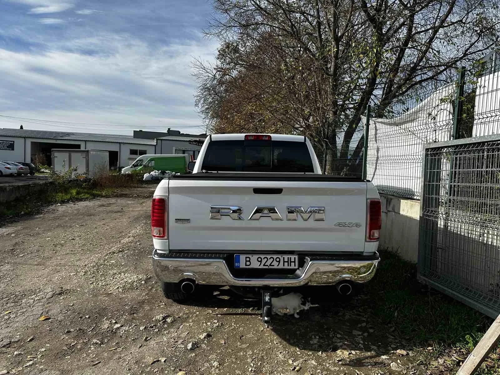 Dodge RAM 1500, снимка 2 - Автомобили и джипове - 54730624
