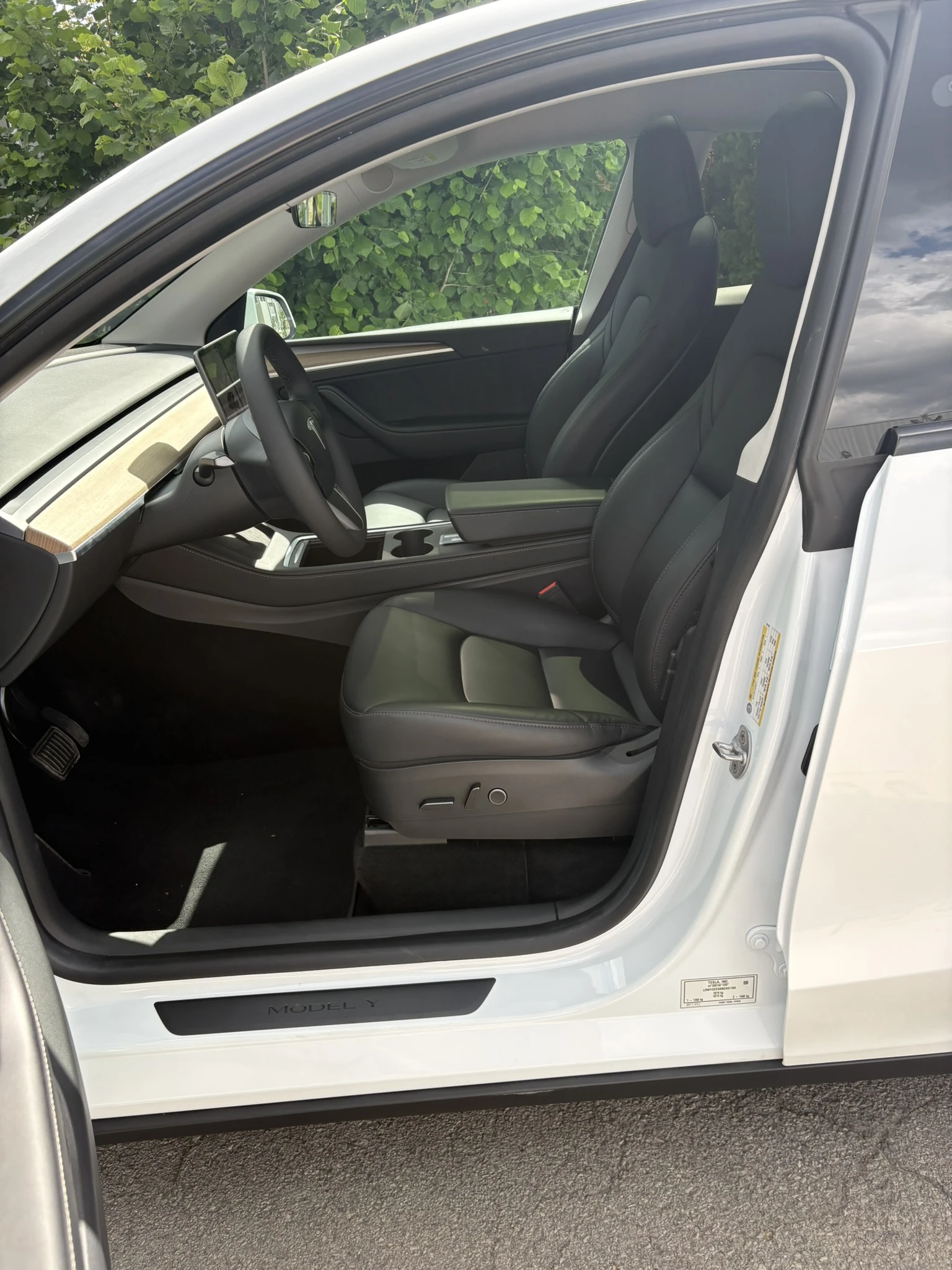 Tesla Model Y Long Range AWD EAP ПЪЛНА ГАРАНЦИЯ, снимка 8 - Автомобили и джипове - 54735352