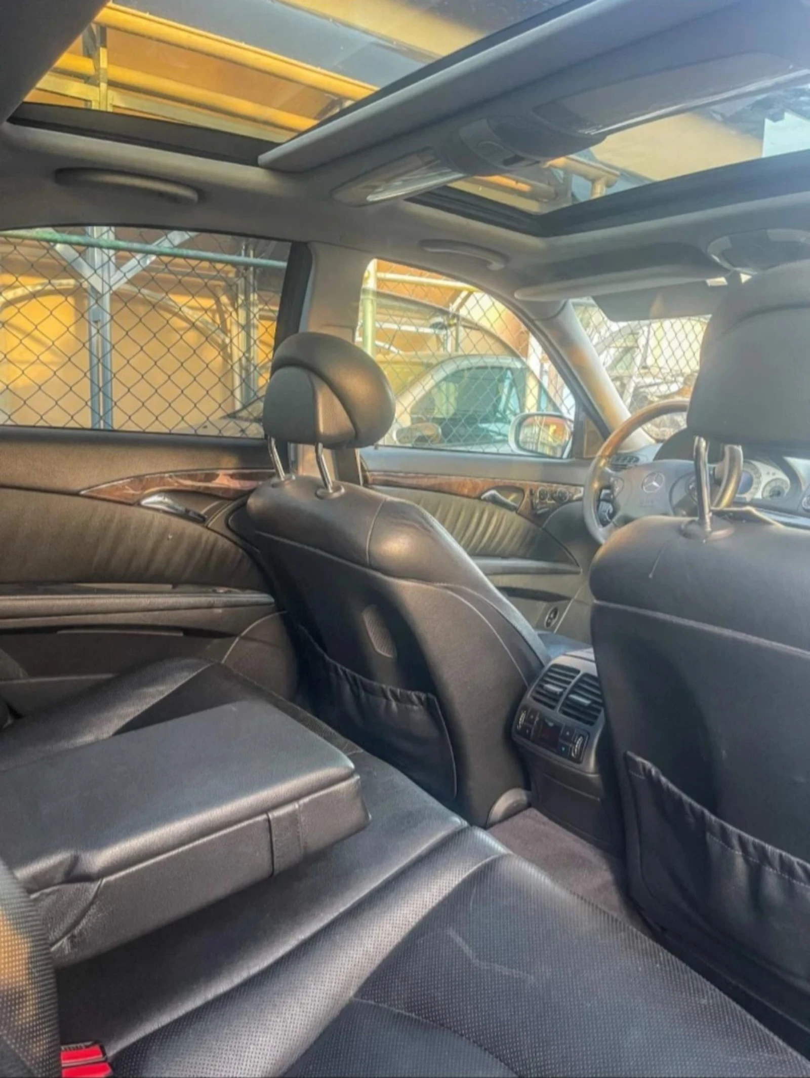 Mercedes-Benz E 320, снимка 4 - Автомобили и джипове - 54920283