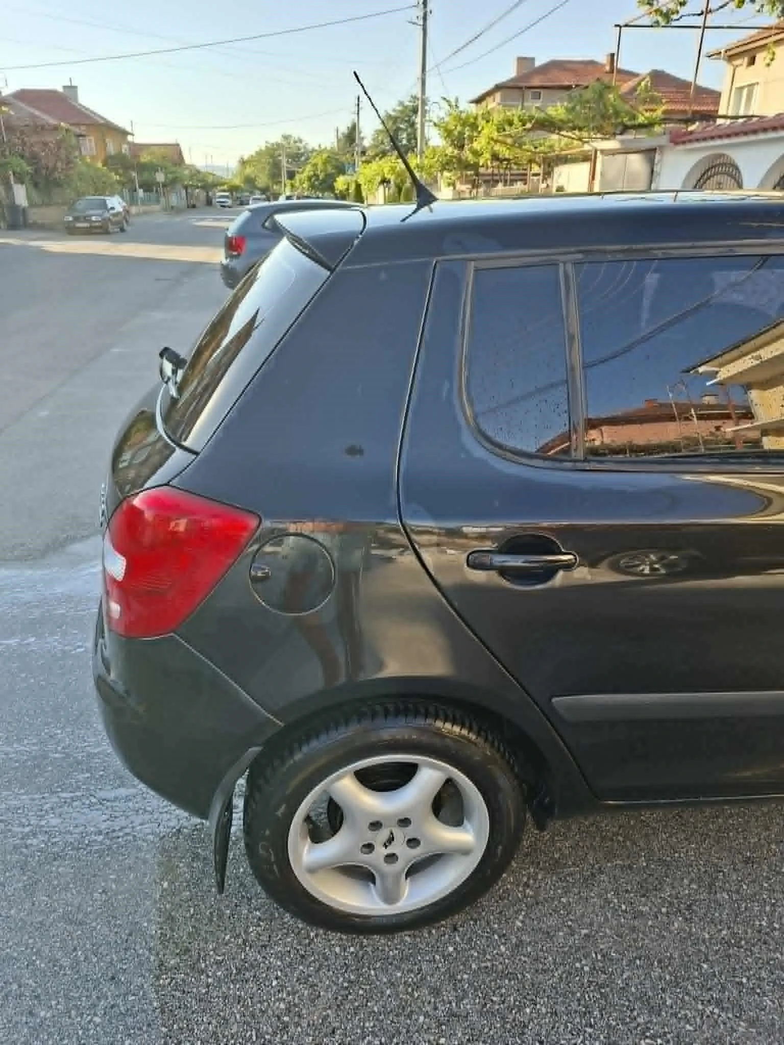 Skoda Fabia 1.2, снимка 5 - Автомобили и джипове - 55695389