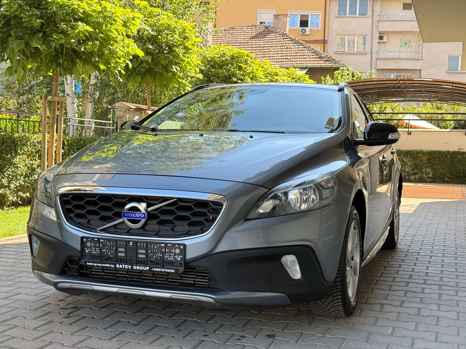 Volvo V40 Cross-Country-2.0D-AVTOMAT-150к.с-ШВЕЙЦАРИЯ