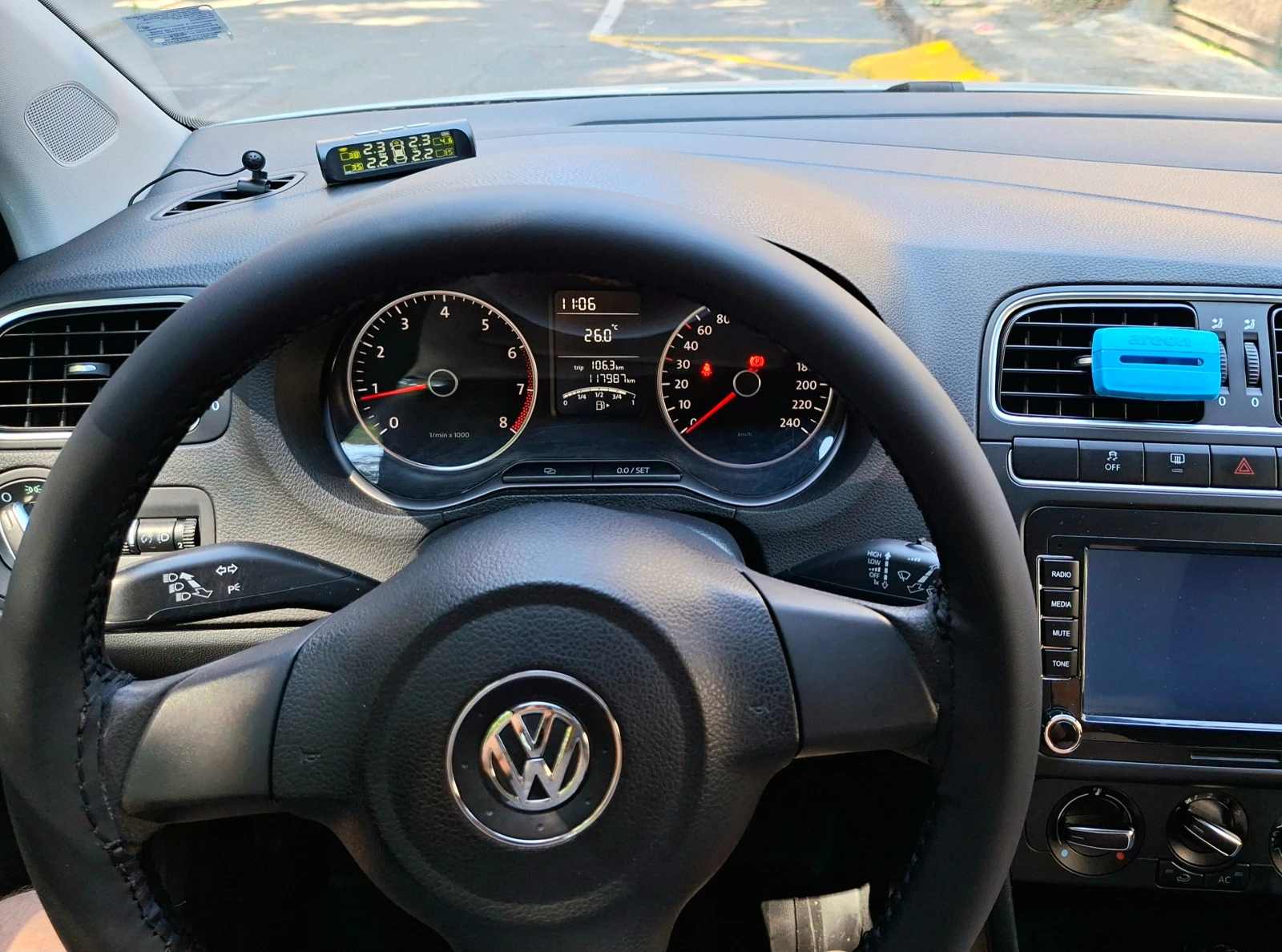 VW Polo 1.2 12V, снимка 10 - Автомобили и джипове - 56136723