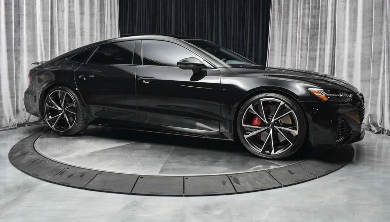 Audi Rs7 / ЦЕНА ДО БЪЛГАРИЯ С ВСИЧКИ ТАКСИ /, снимка 4 - Автомобили и джипове - 56175911