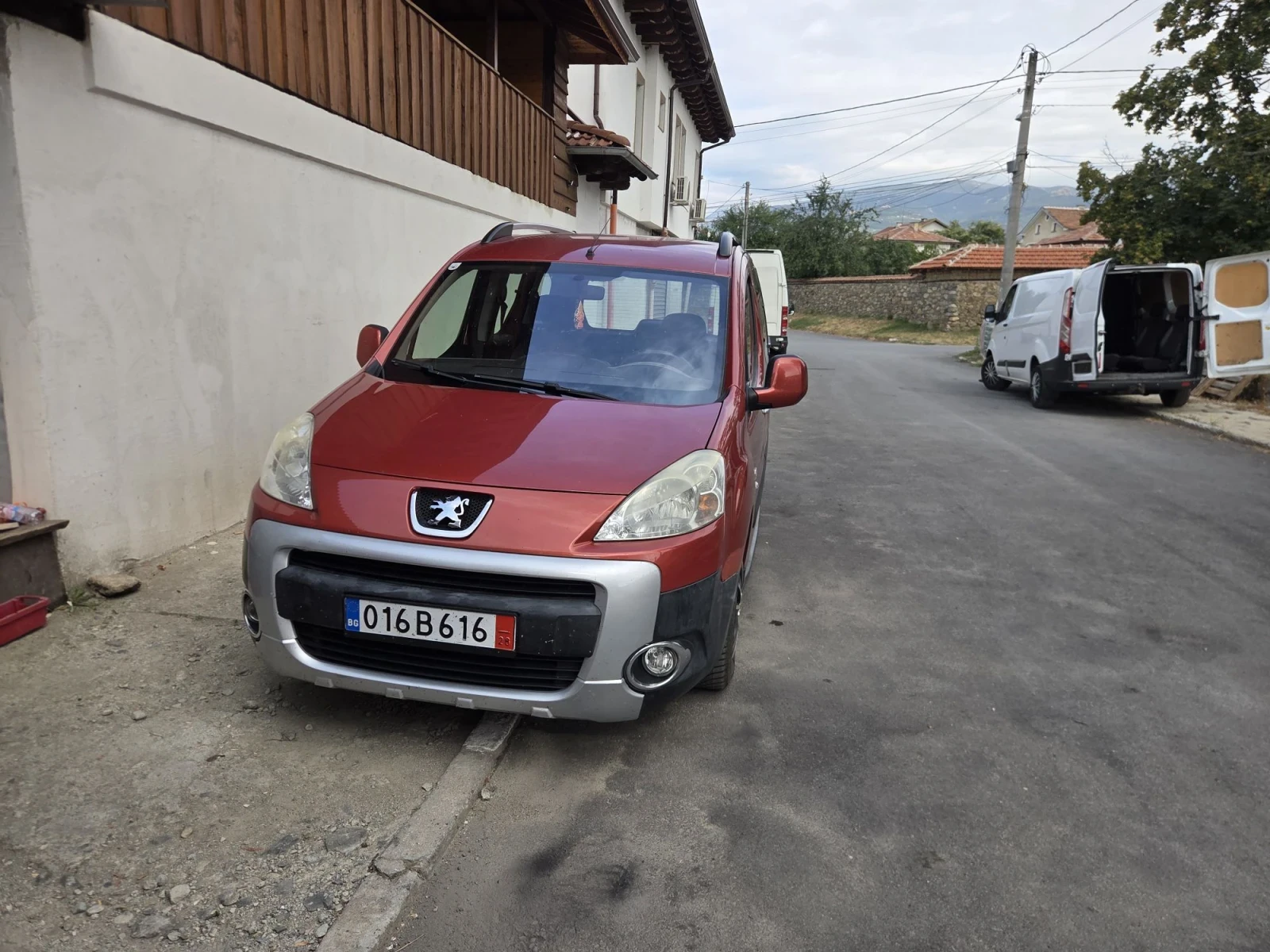 Peugeot Partner 1.6 TDI КЛИМА , снимка 2 - Автомобили и джипове - 56241495