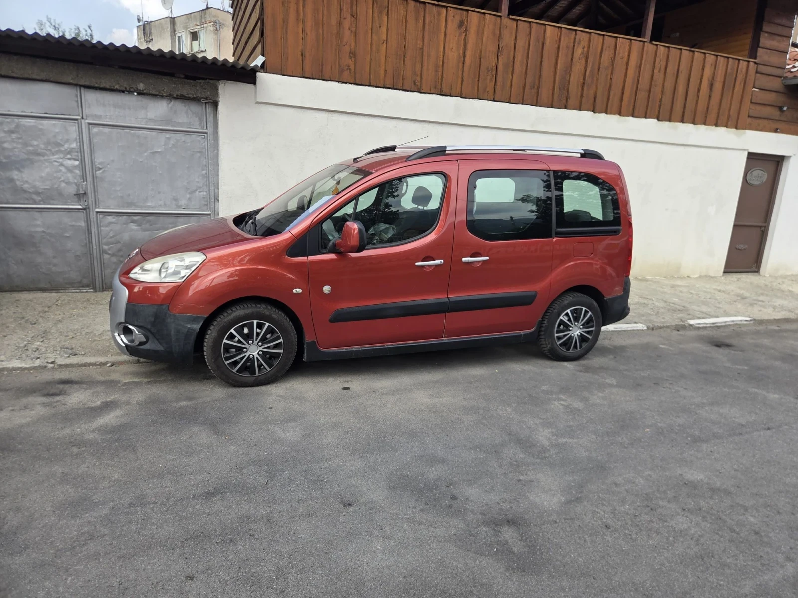 Peugeot Partner 1.6 TDI КЛИМА 