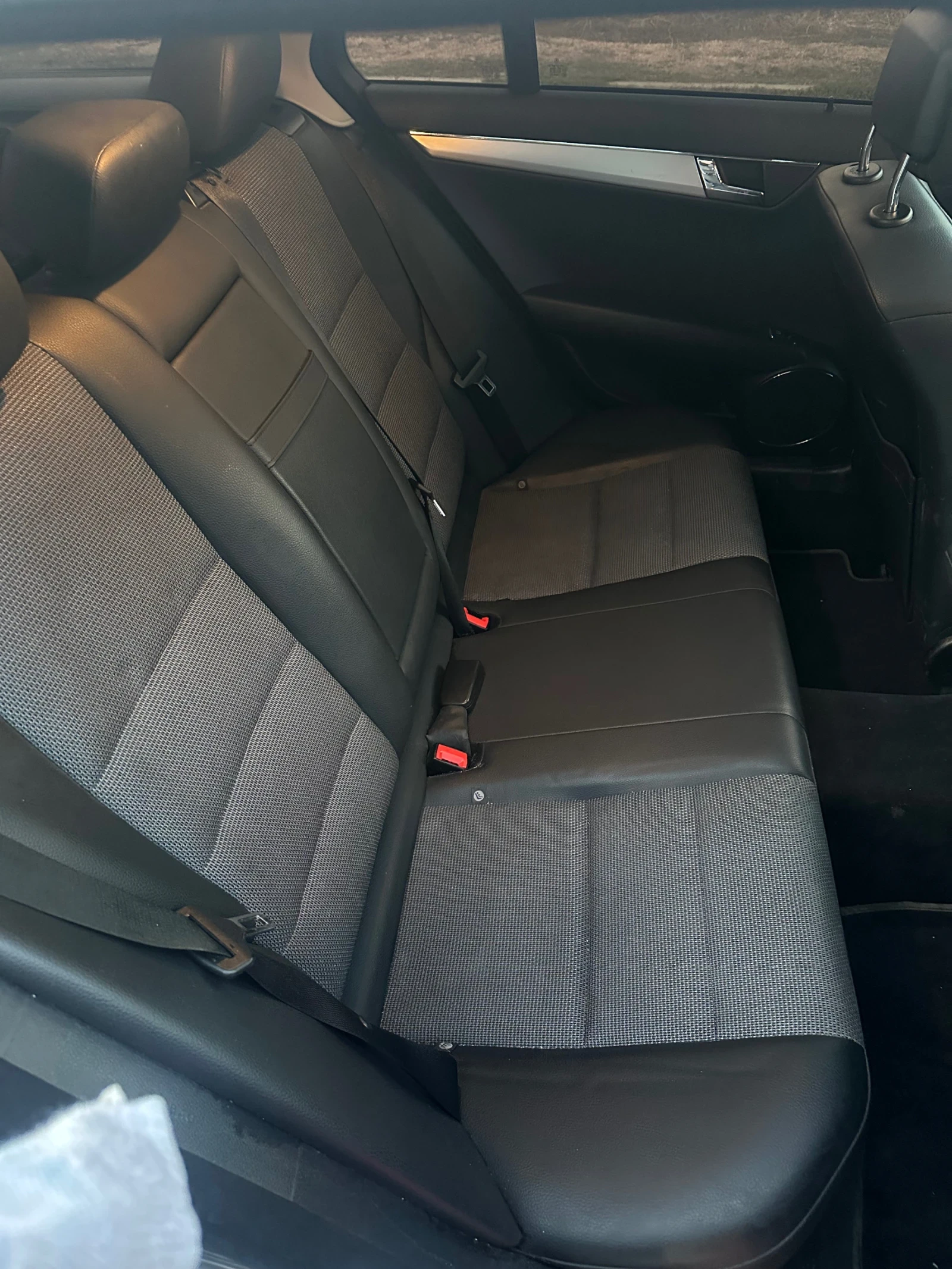 Mercedes-Benz C 200, снимка 15 - Автомобили и джипове - 56507964
