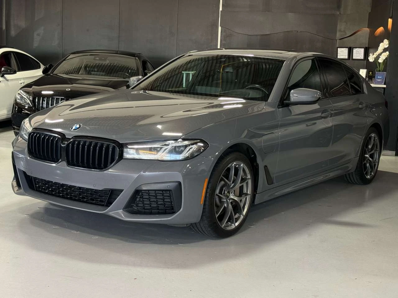 BMW 530E 530e xDrive Plug-In Hybrid M-Sport