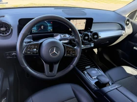Mercedes-Benz GLB 180, снимка 9