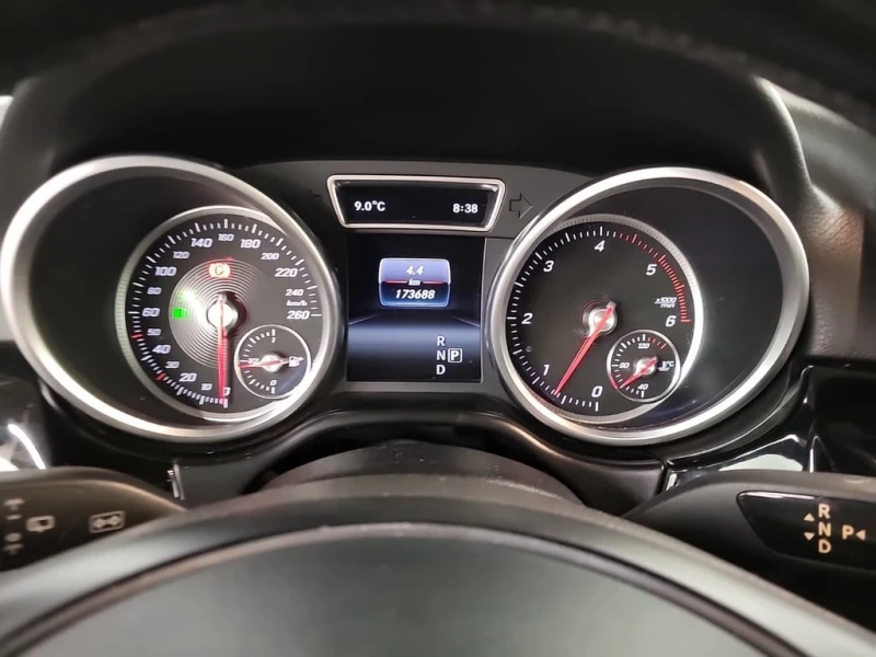 Mercedes-Benz GLE * 350D * CARFAX * ЦЕНА ДО БГ, снимка 13 - Автомобили и джипове - 53193318