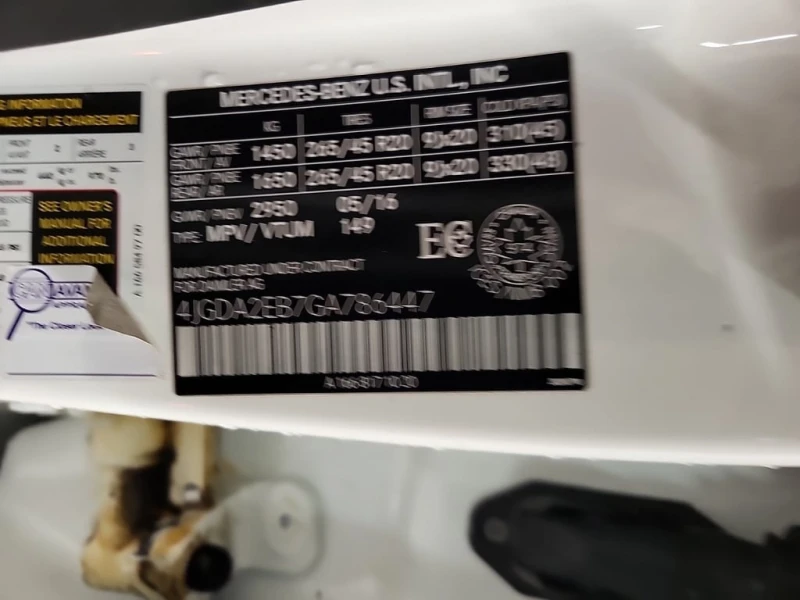 Mercedes-Benz GLE * 350D * CARFAX * ЦЕНА ДО БГ, снимка 16 - Автомобили и джипове - 53193318