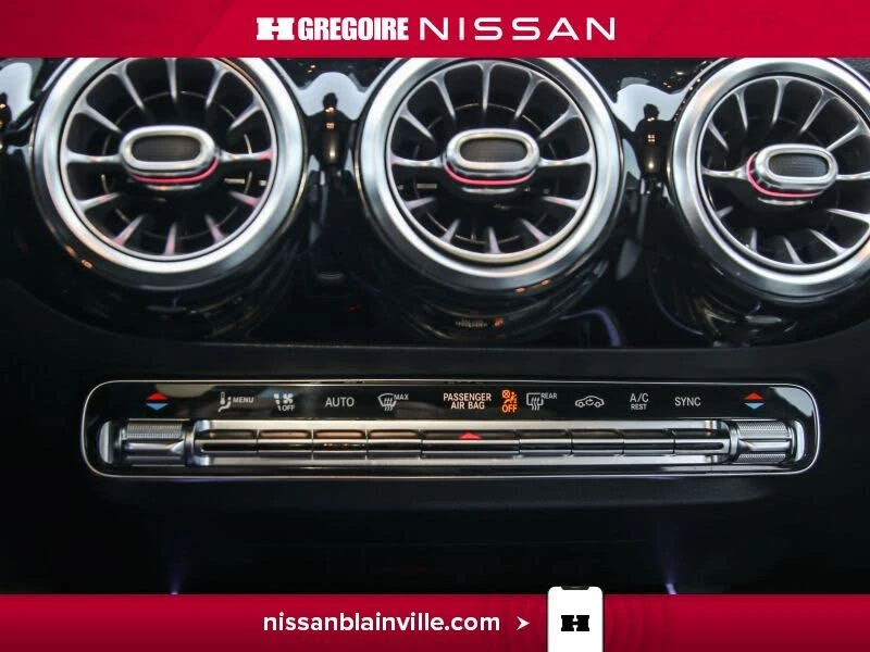 Mercedes-Benz GLA 250 4MATIC* AMG* AMBIENT* ПОДГРЕВ* КАМЕРА* КЕЙЛЕС, снимка 13 - Автомобили и джипове - 53408152