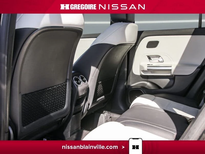 Mercedes-Benz GLA 250 4MATIC* AMG* AMBIENT* ПОДГРЕВ* КАМЕРА* КЕЙЛЕС, снимка 15 - Автомобили и джипове - 53408152