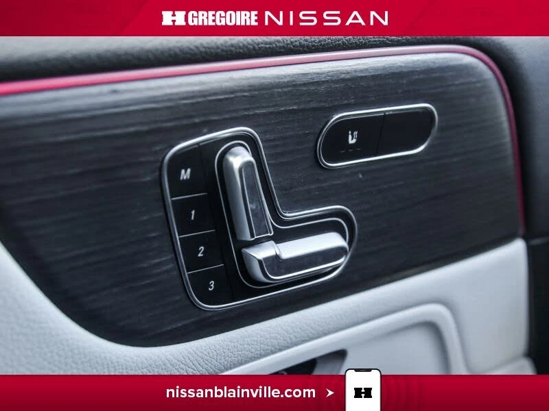 Mercedes-Benz GLA 250 4MATIC* AMG* AMBIENT* ПОДГРЕВ* КАМЕРА* КЕЙЛЕС, снимка 16 - Автомобили и джипове - 53408152