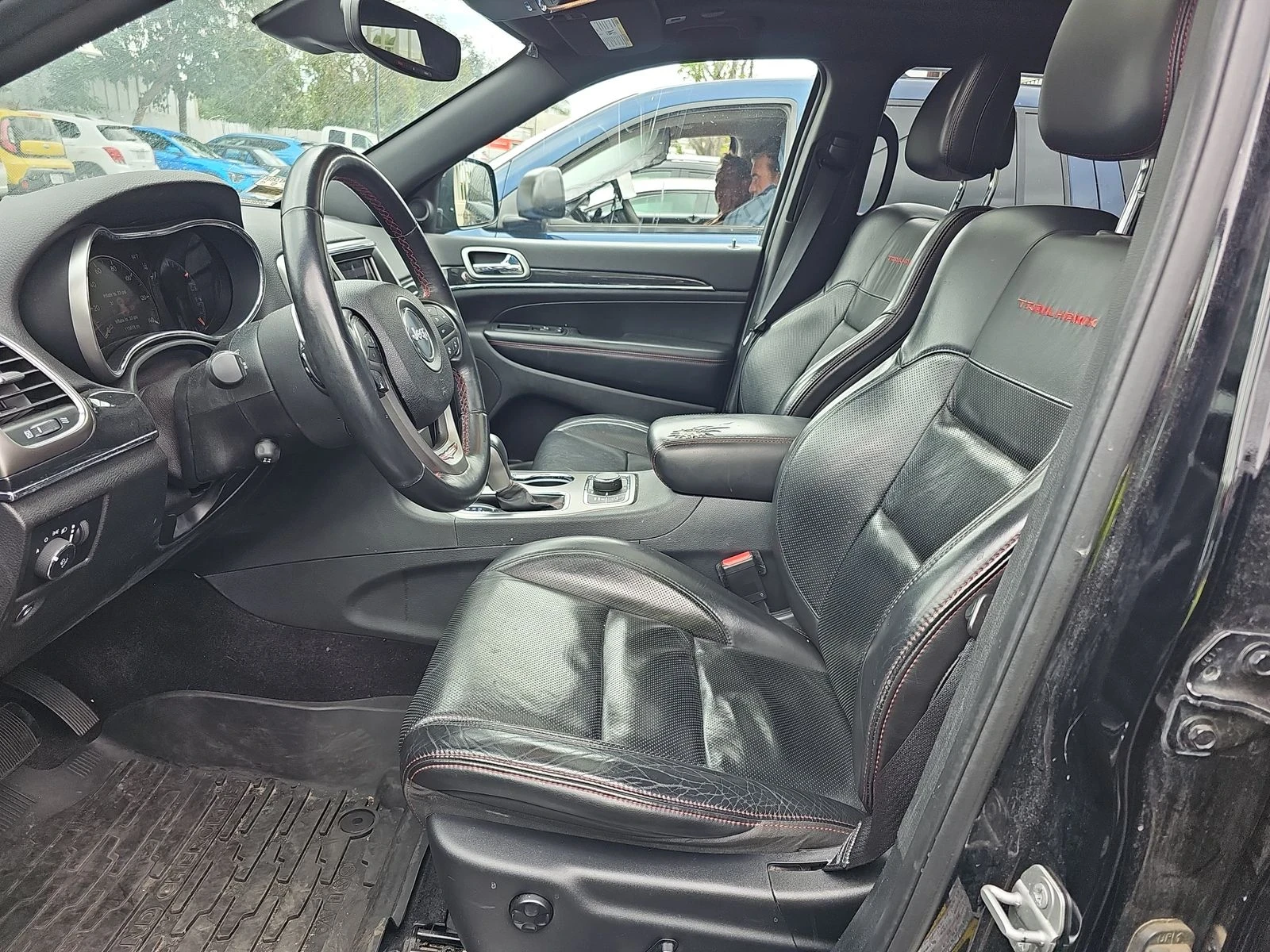 Jeep Grand cherokee  - изображение 2