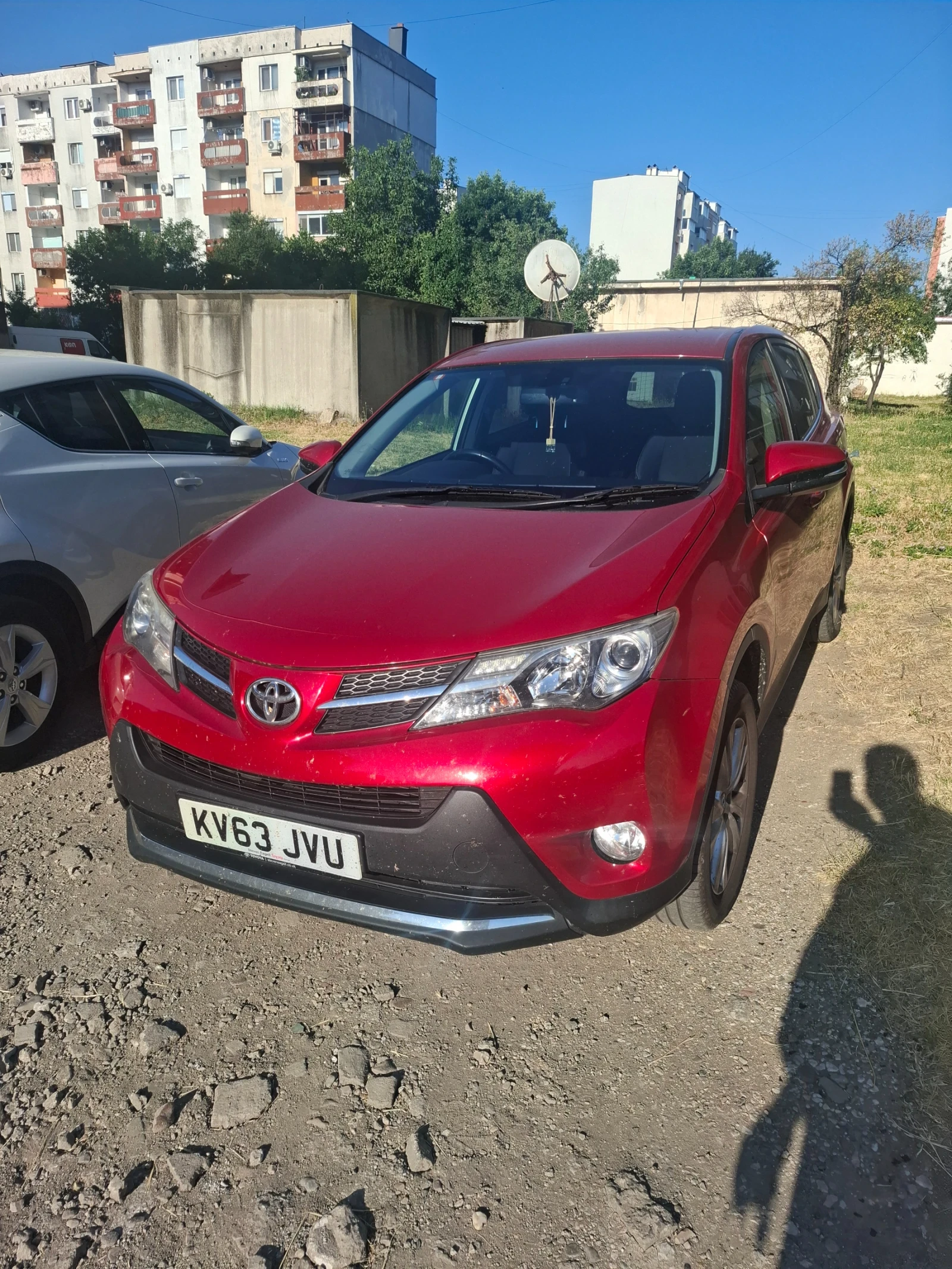 Toyota Rav4 2.2 d4d 4x4 - изображение 2