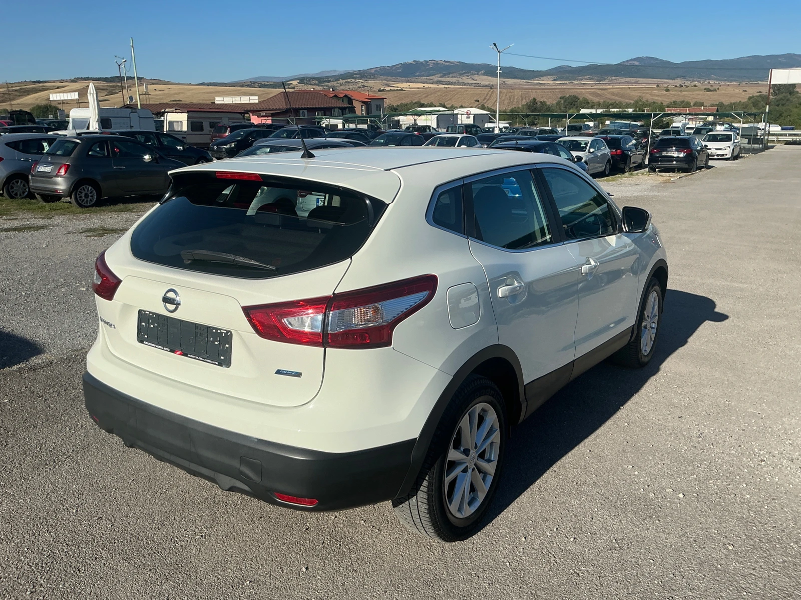 Nissan Qashqai 1.5 DCI - изображение 8