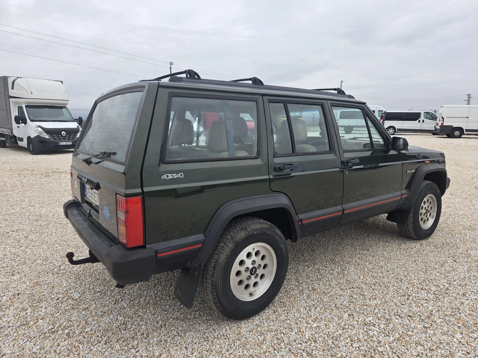 Jeep Cherokee 143788km!!! 2.5 TURBO - изображение 4