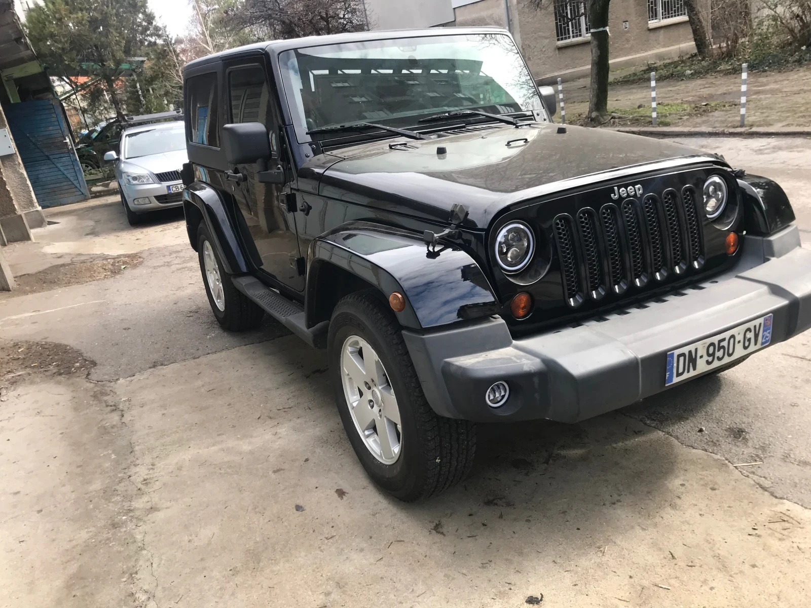 Jeep Wrangler, снимка 2 - Автомобили и джипове - 53730426