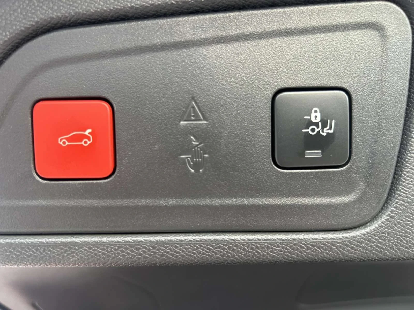 Citroen C5 Aircross 2.0 HDI 180 * EAT 8 * SHINE * PANORAMA * DUAL CAM , снимка 15 - Автомобили и джипове - 53980010