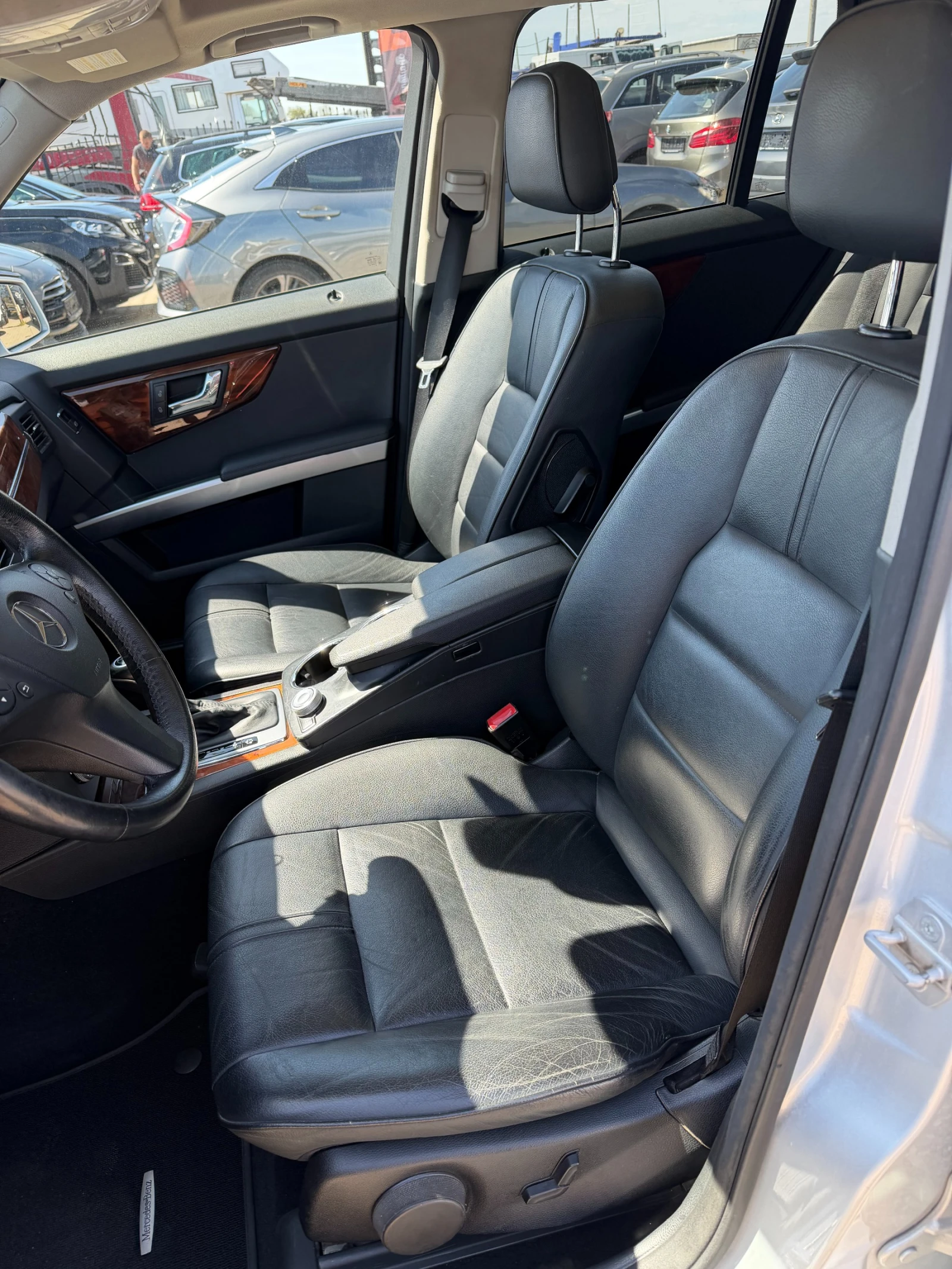 Mercedes-Benz GLK 320CDI 4MATIC AVTOMAT/NAVI/PANORAMA EURO 4, снимка 12 - Автомобили и джипове - 54124233