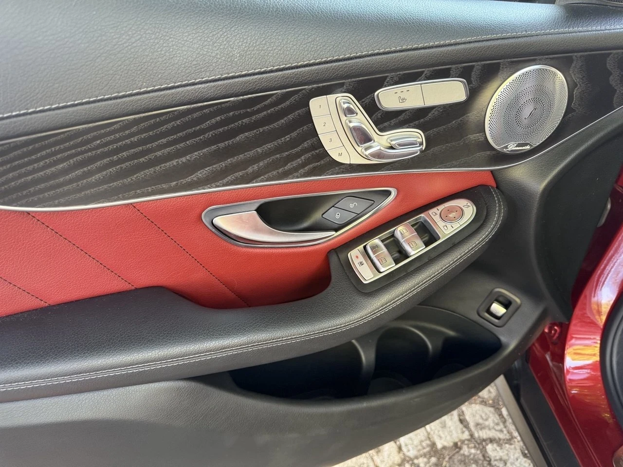 Mercedes-Benz GLC 350 COUPE AMG 4MATIC, снимка 9 - Автомобили и джипове - 54181548